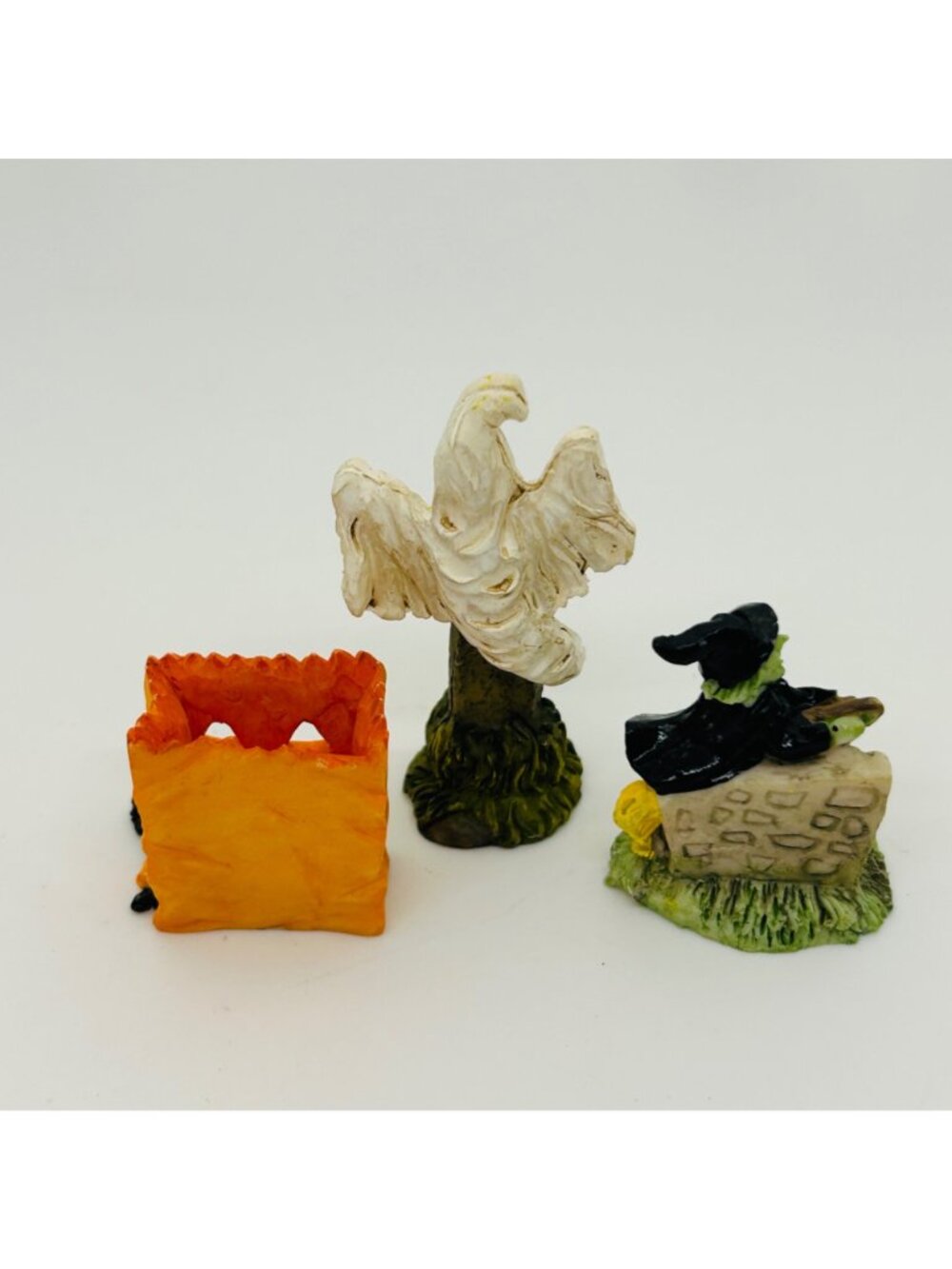 Vintage Miniature Halloween Figurines Ghost Witch Pumpkin Resin Village Decor - Picture 6 of 10